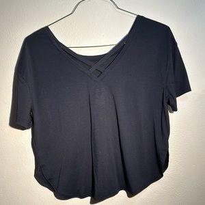 EUC Tek Gear oversized, cropped black short sleeved, open back tshirt sz small